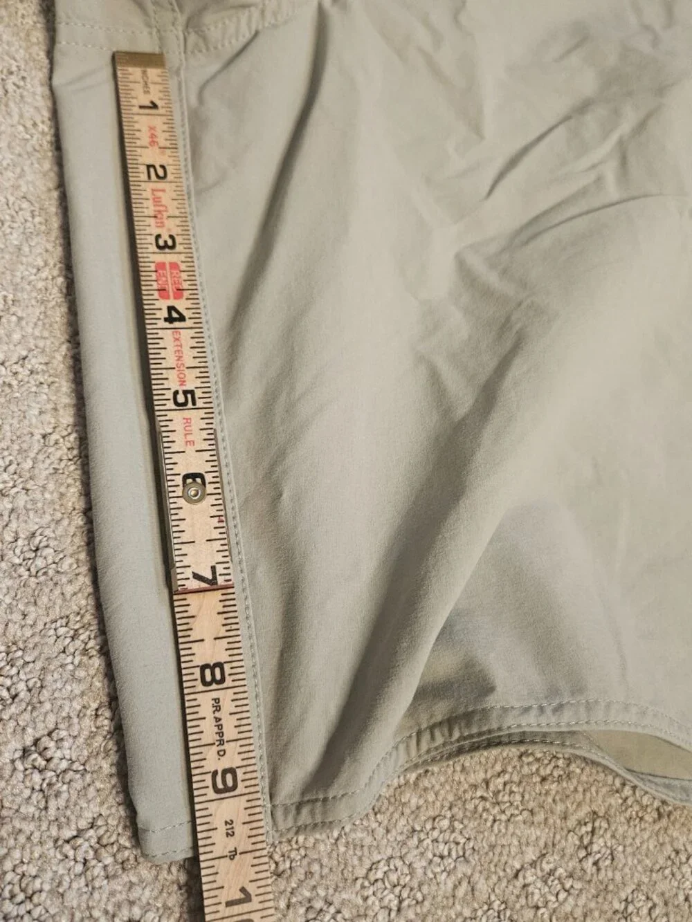 Patagonia Worn Wear Lightweight Shorts Men’s 40 Nylon Beige UPF 50+ Fish Outdoor